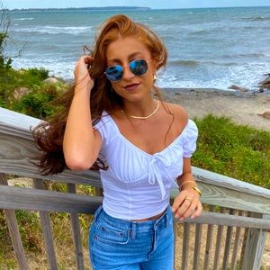 Meet your Posher, Brielle